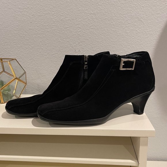 Prada- Black suede booties - Picture 1 of 15